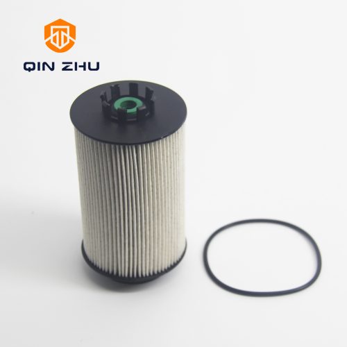Alternative view of FUEL FILTER P785373